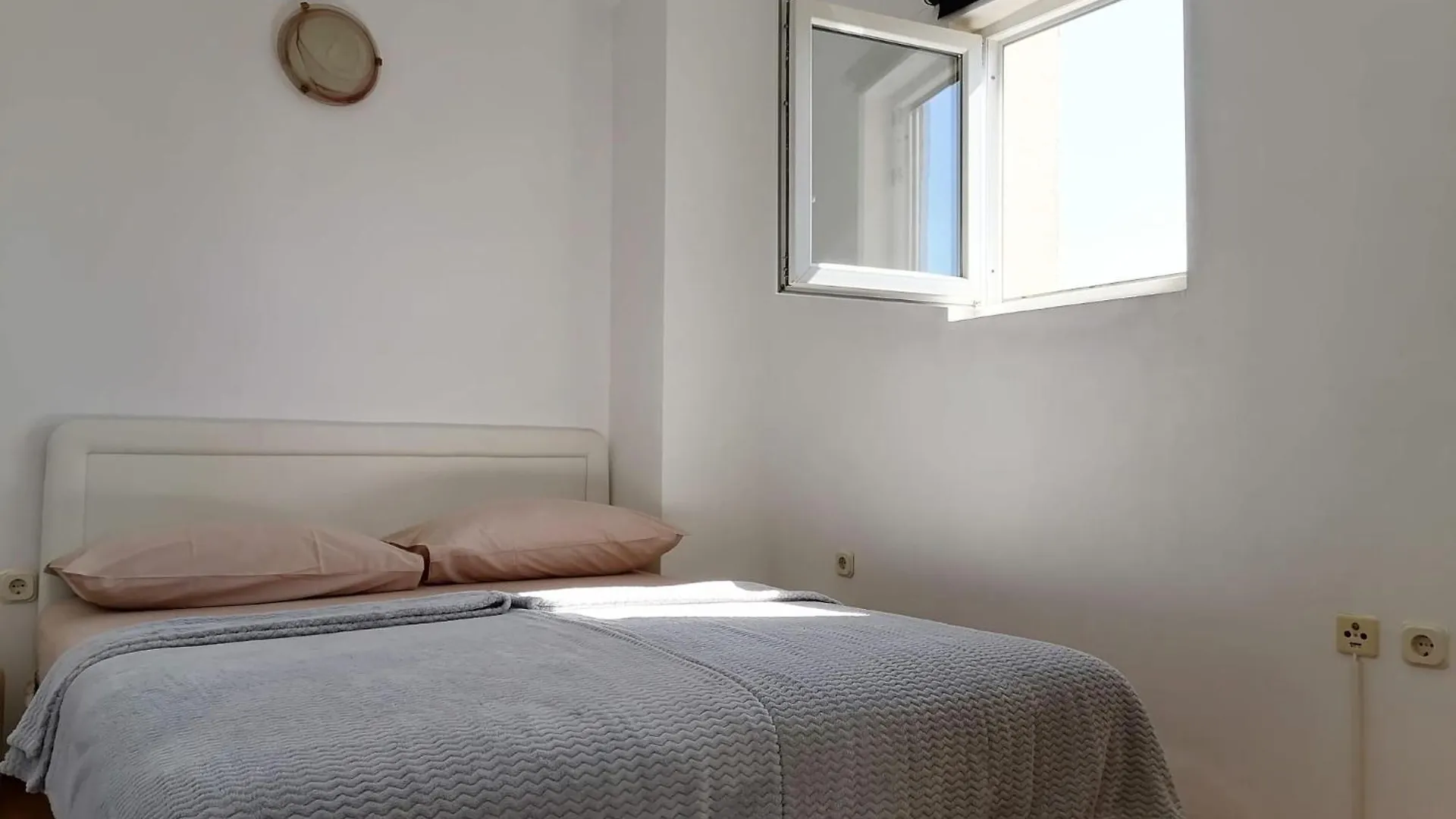 Lana Apartment Novi Vinodolski 0*,  Croatia